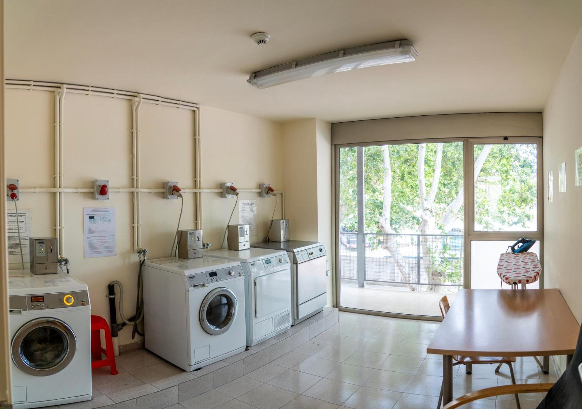 Apartaments Turistics Residencia Vila Nova Vilanova i la Geltru Exterior photo